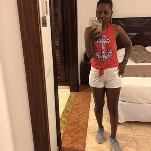 Meet your Posher, Antoinette